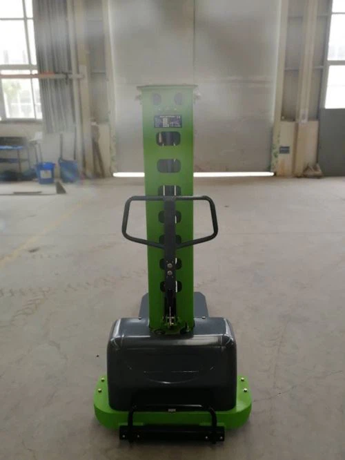 500kg self laoding stacker 7