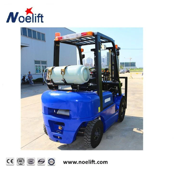 Chariot élévateur à quatre roues essence gpl 2.5T
