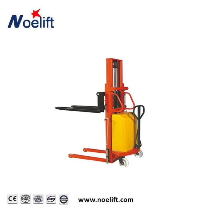 Gerbeur semi-électrique à moteur externe