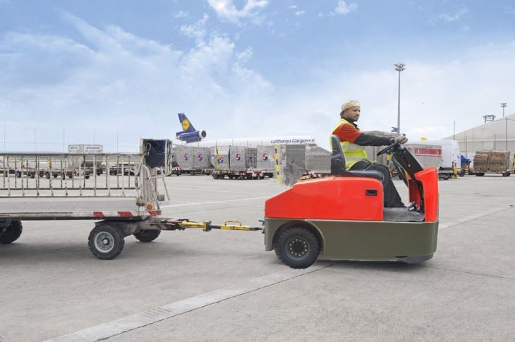 4ton 6ton Electric Towing Tractor For Towing Luggage for sale