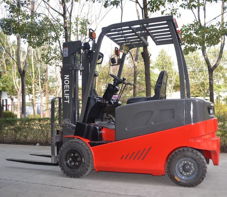 4 Wheel Electric Forklift