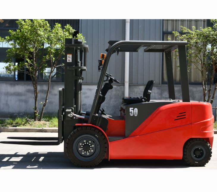 Chine Chariot élévateur électrique de haute qualité 5 tonnes