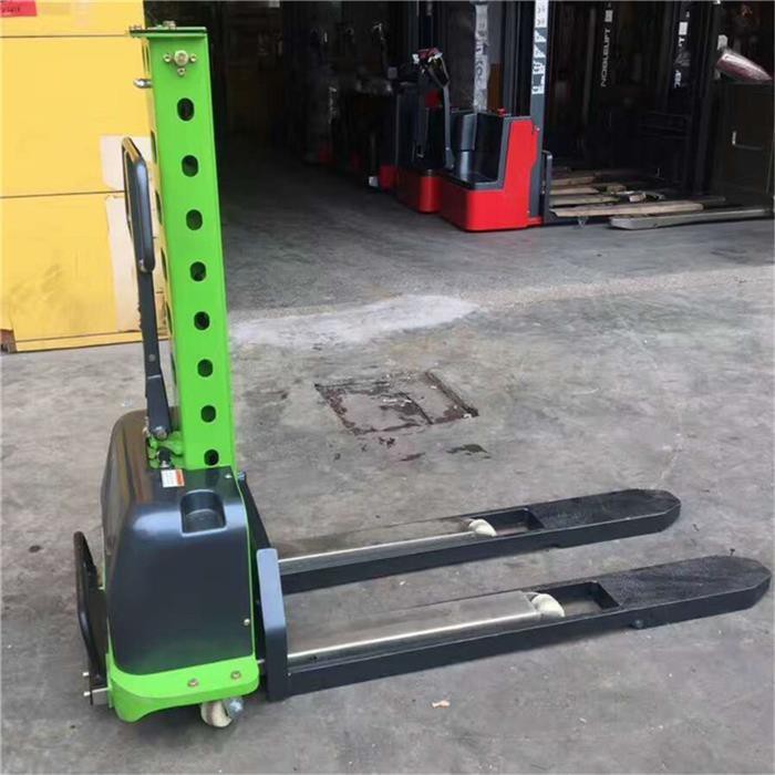 New Arrival 500kg Electric Self Loading Van Stacker