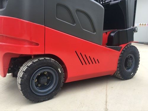 3ton Electric Counterbalance Forklift Truck TK30