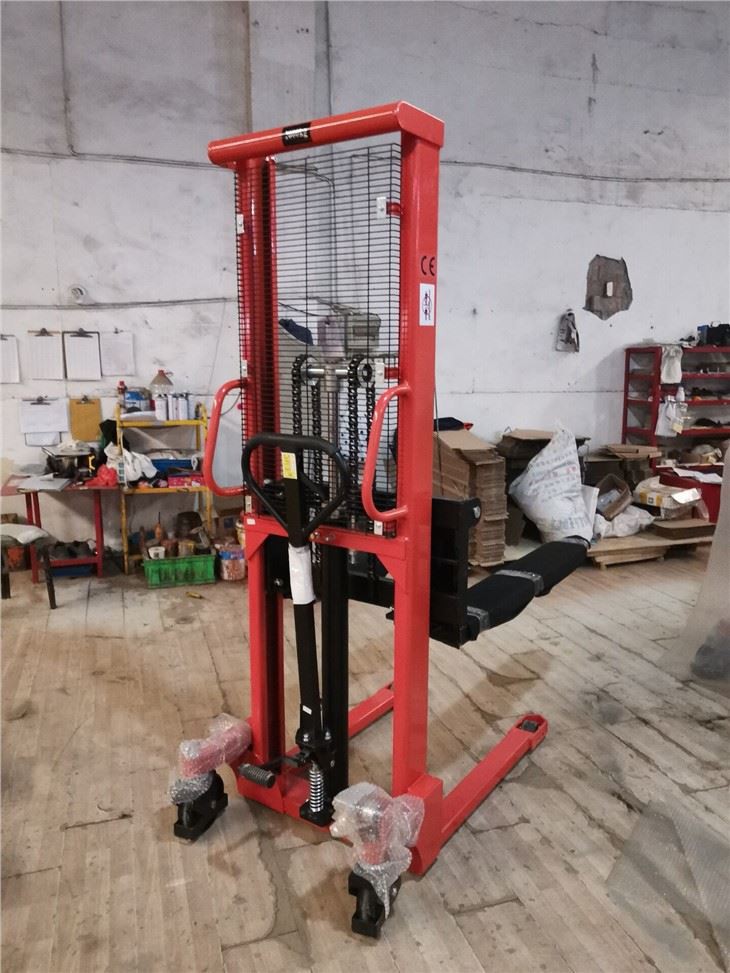 Entrepôt d'usine de mât duplex 2000kg 2m gerbeur manuel manuel