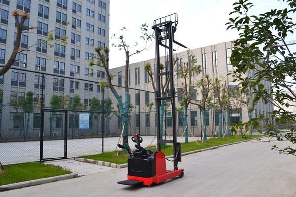 wholesale Electric Reach Stacker Handle Type