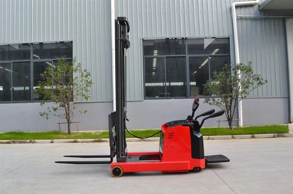 Electric Reach Stacker