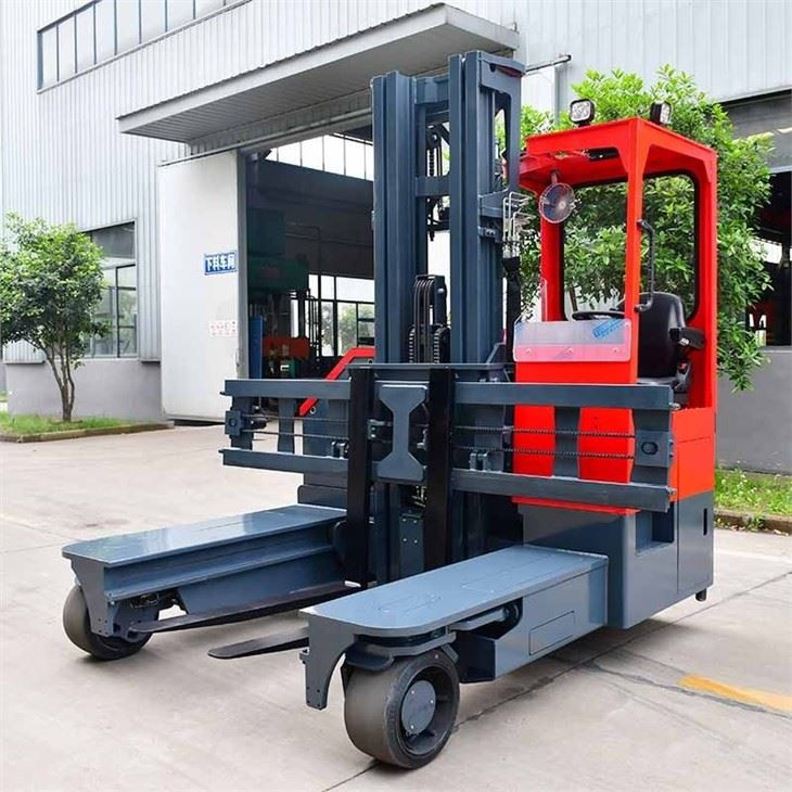 Four-way Driving Forklifts