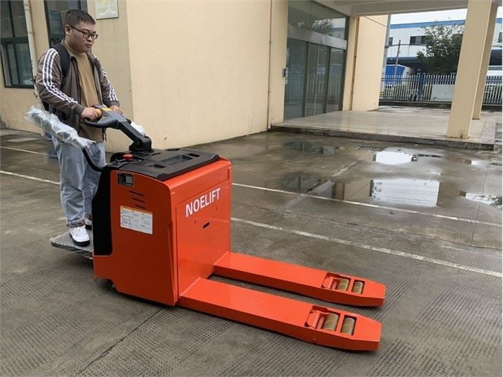 5.0 Ton Capacity LPF Lithium-ion Electric Pallet Truck With CE ISO Certifications