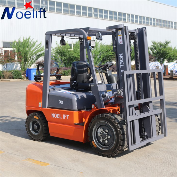 Nissan Engine Side Shift 3stage 4.8M 6M Mast Forklift