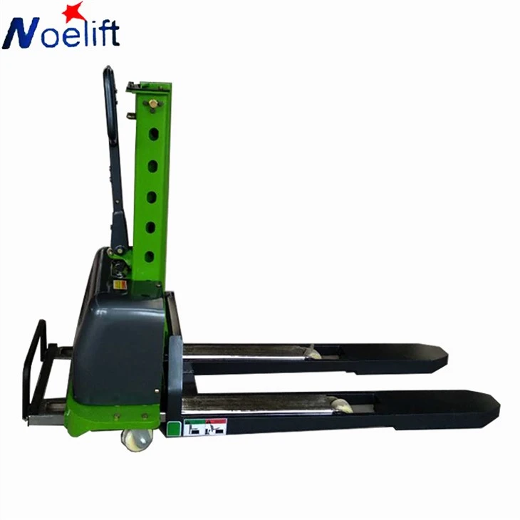 Gerbeur à chargement automatique pour fourgon